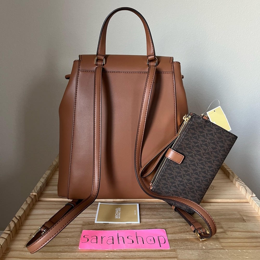 🌼Michael Kors Backpack Set - Picture 2 of 16
